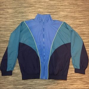 VINTAGE RETRO WINDBREAKER